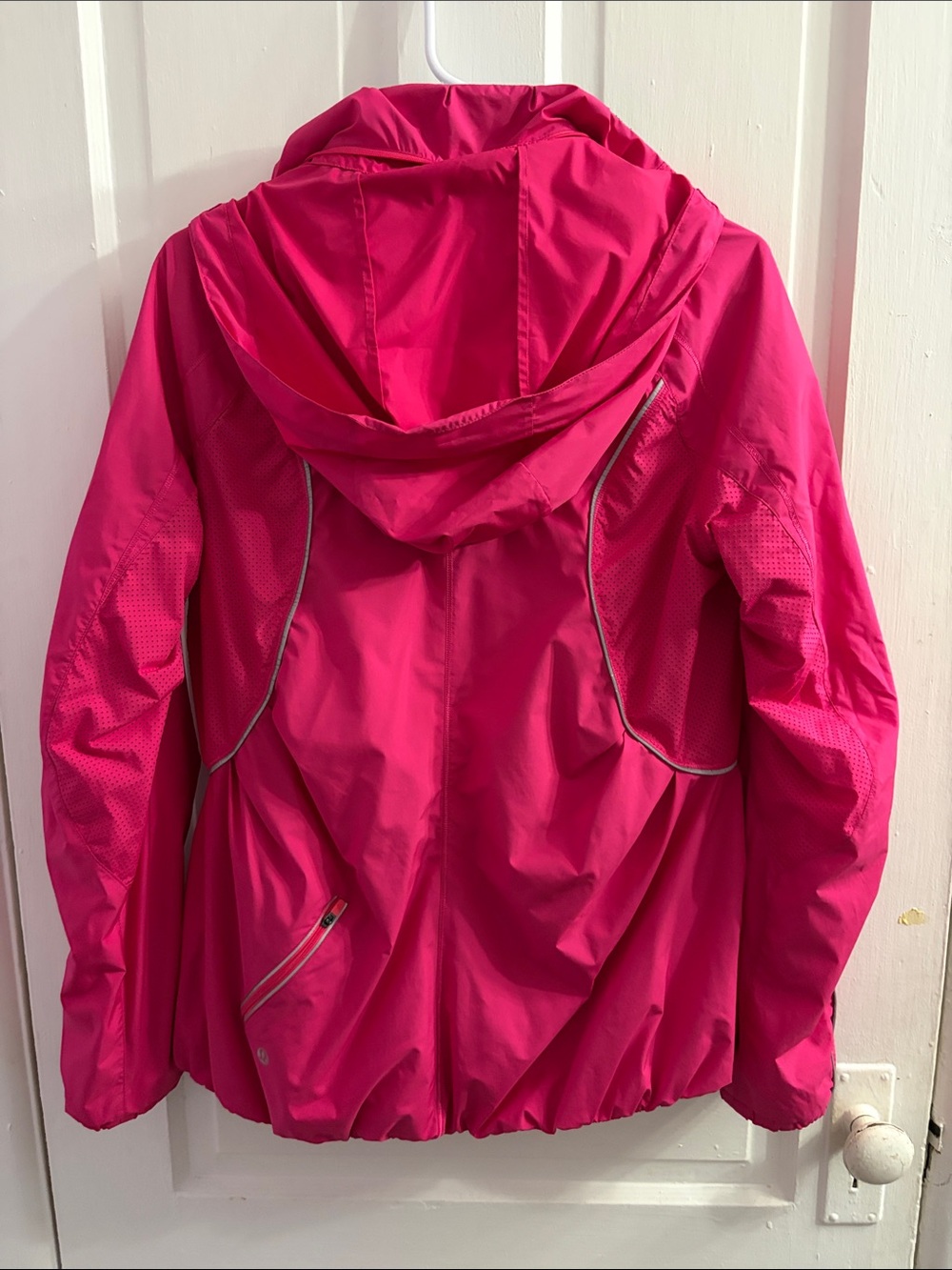 Lululemon running jacket - Picture 6 of 7